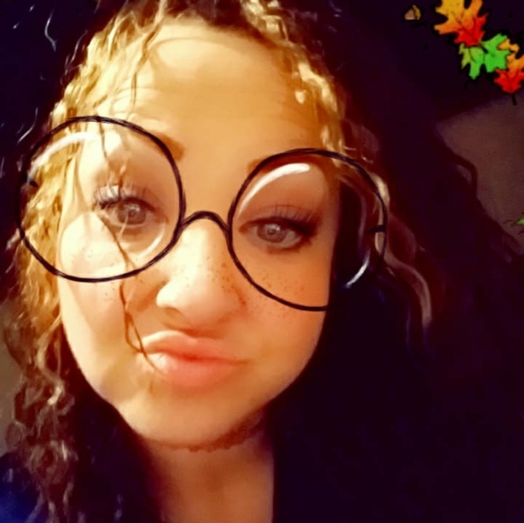 Meet your Posher, Van & April Cook - Picture 13 of 14